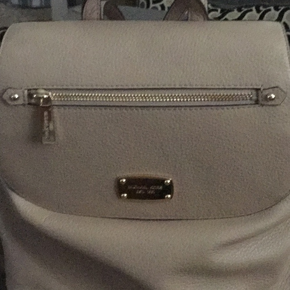 ‼️SOLD‼️ MK backpack 🎒 - Picture 4 of 8